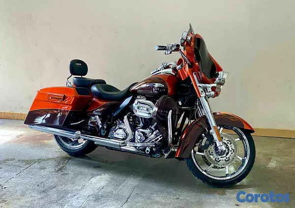 motores y pasolas - HARLEY DAVISON  CVO Street Light 2012 5