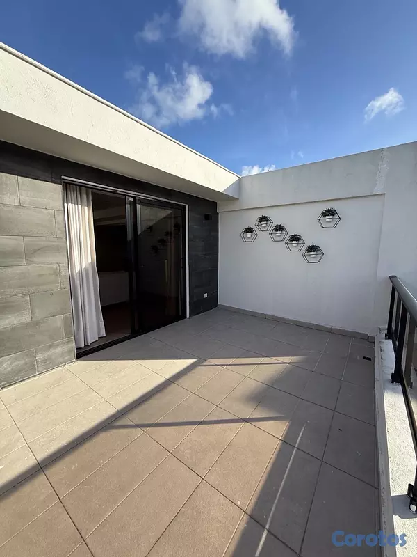 casas - vendo casa de tres niveles colina de los Dios tres habitaciones con baño 3 parqu 11
