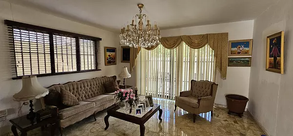 casas - VENDO CASA EN LA 📍CASTELANA SD. DISTRITO NACIONAL  1