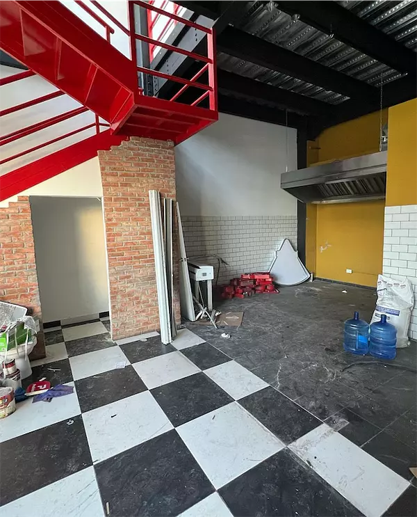 oficinas y locales comerciales - Local comercial en arroyo hondo 7
