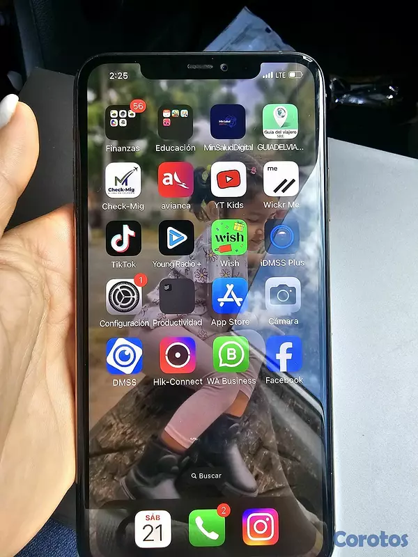 celulares y tabletas - Iphone 11 pro max factory 512gb 81% de batería  4