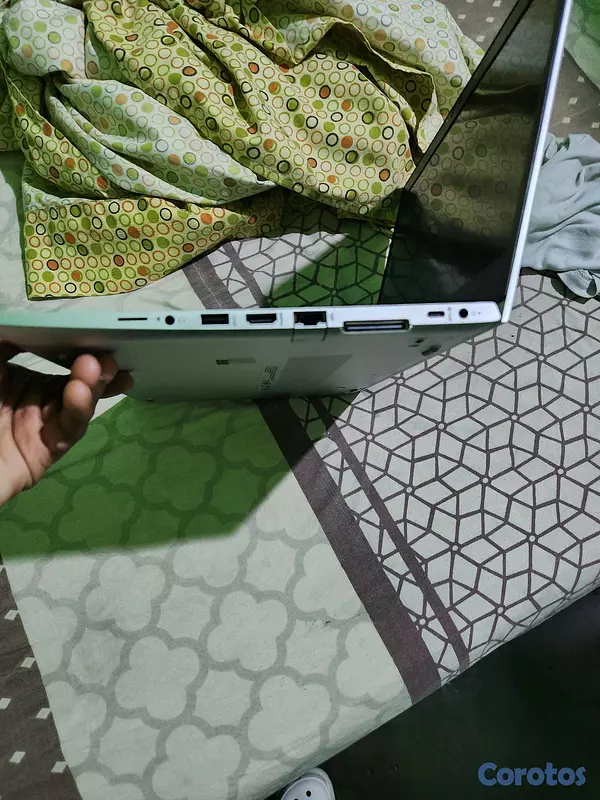 computadoras y laptops - LAPTOP,  ELITEBOOK840 Ligeramente negociable  3