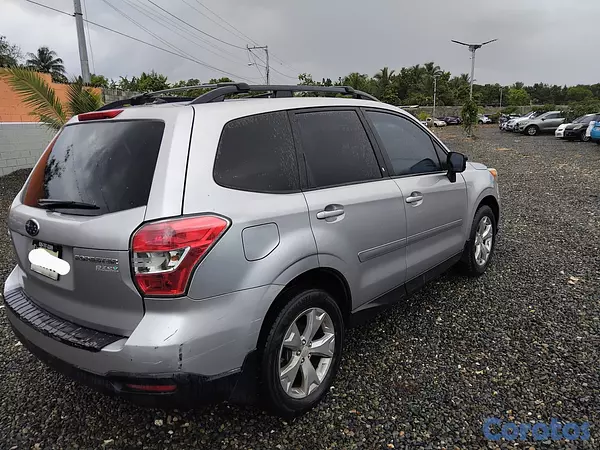 jeepetas y camionetas - SUBARU FORESTER AWD 5