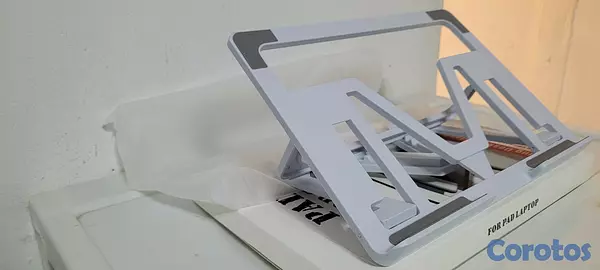 computadoras y laptops - Base Soporte para laptop table y ipad 4