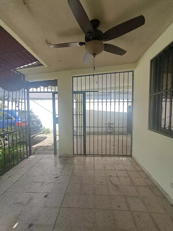 casas - Casa en venta Av. Independencia 4