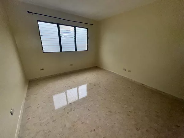 apartamentos - Alquilo apartamento clásico en Piantini 9