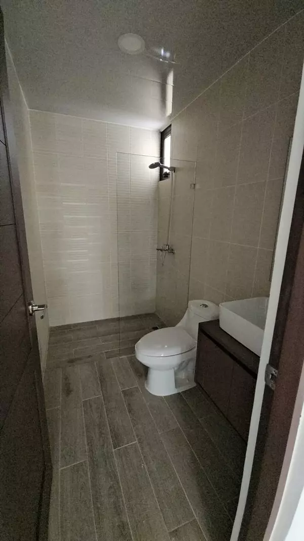 apartamentos - Apartamento en Venta 2do Nivel, Residencial Cerrado  3