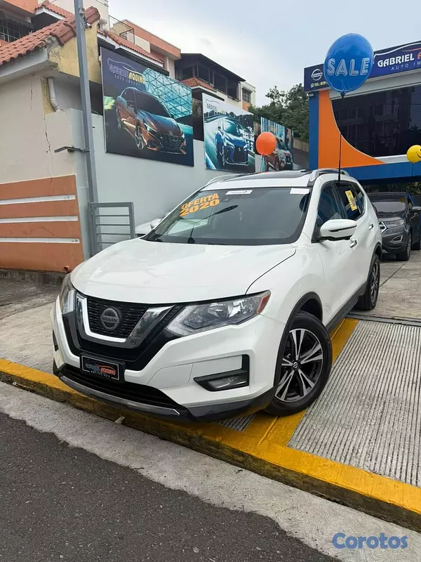 jeepetas y camionetas - Nissan Rogue SV AWD Panorámica  2020 4