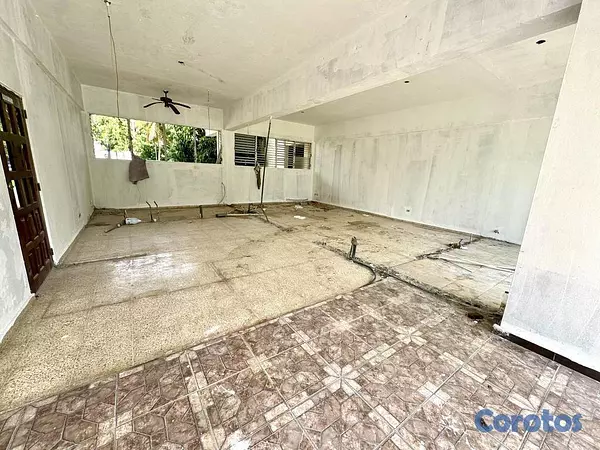 oficinas y locales comerciales - Local comercial en alquiler de 120mt2 en Bella Vis 2
