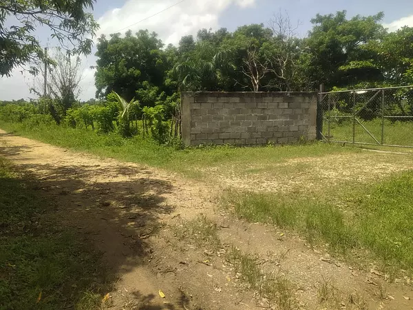 solares y terrenos - Terreno en Avenida Circunvalación, un millón de metros 3
