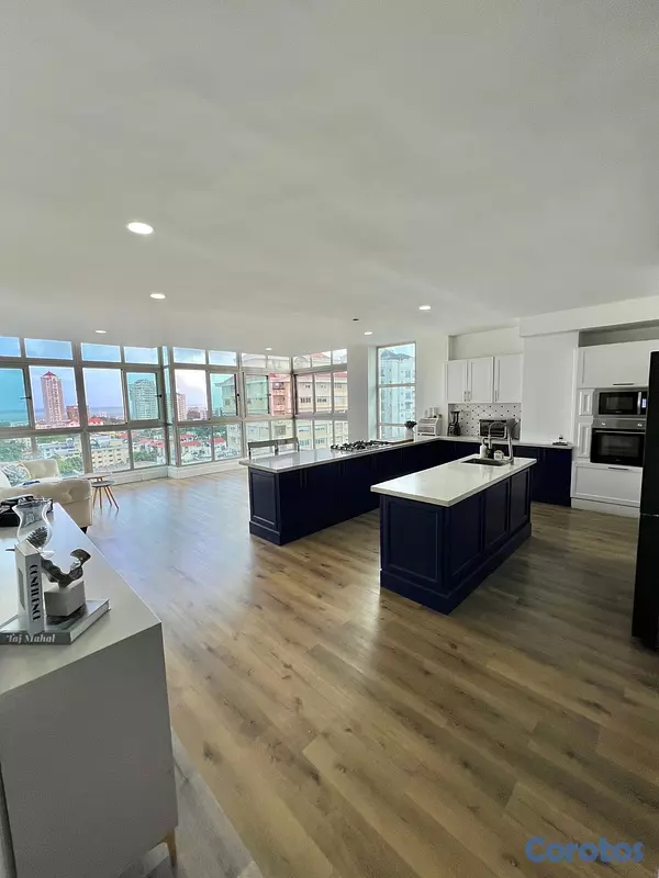 apartamentos - vendo Ph bella vista 4 habitaciones con su baño 3 parqueos terraza privada 2coci 2