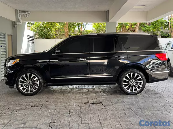 jeepetas y camionetas - Lincoln Navigator  5