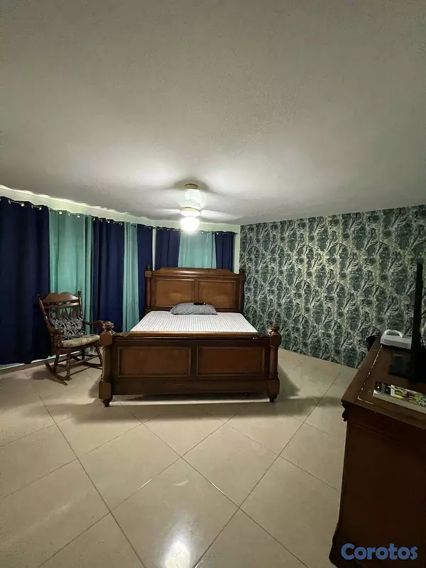 casas - Casa de dos niveles en Cuesta Hermosa III 2