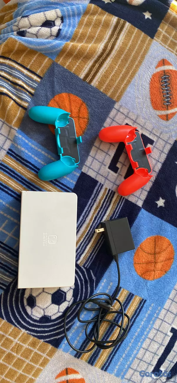consolas y videojuegos - Dock de Nintendo switch oled + adaptadores de joyc 1