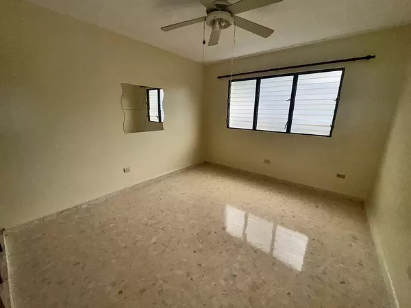 apartamentos - Alquilo apartamento clásico en Piantini 6