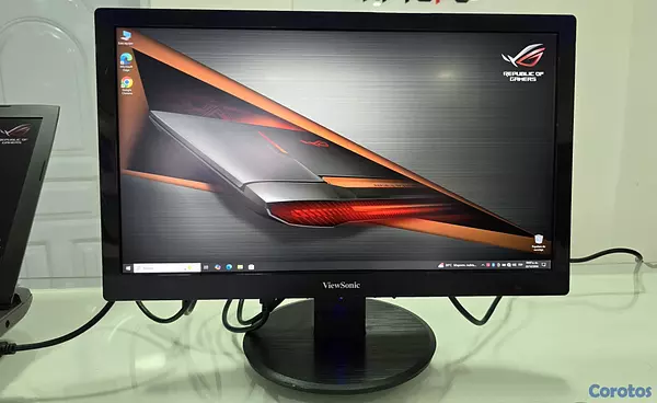 computadoras y laptops - Monitor ViewSonic 20 Pulg trae cable hdmi 2