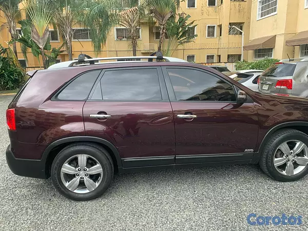 jeepetas y camionetas - Kia Sorento EX 2012 RD$ 500,000 14
