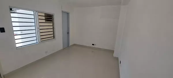 oficinas y locales comerciales - Alquilo en Ens la paz local para dealer y más  2
