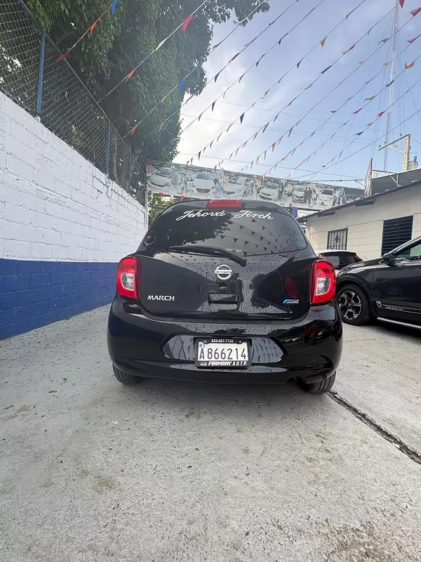 carros - NISSAN MARCH  7