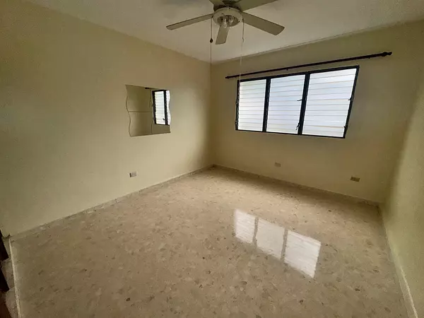 apartamentos - Alquilo apartamento clásico en Piantini 7