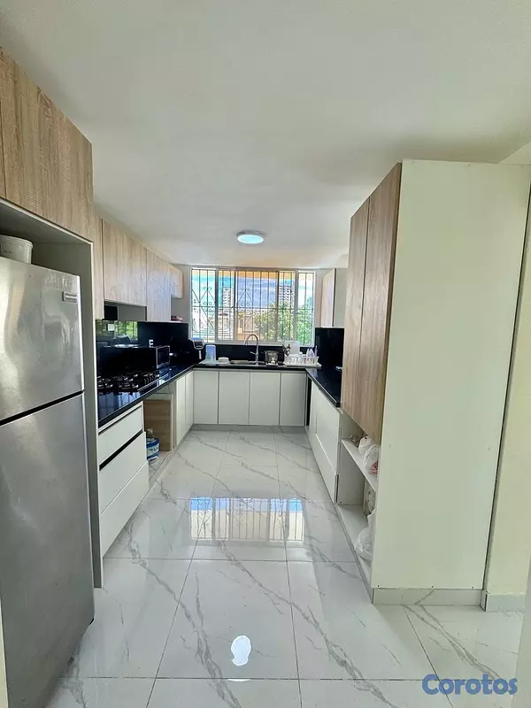 apartamentos - vendo renacimiento tercer nivel dos habitaciones dos baño parqueo servicio  6