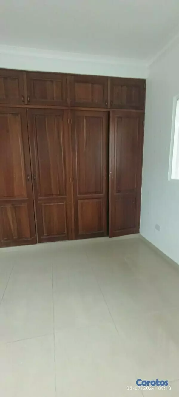 apartamentos - SE VENDE APARTAMENTO CLASICO  EN EL MILLÓN
 2