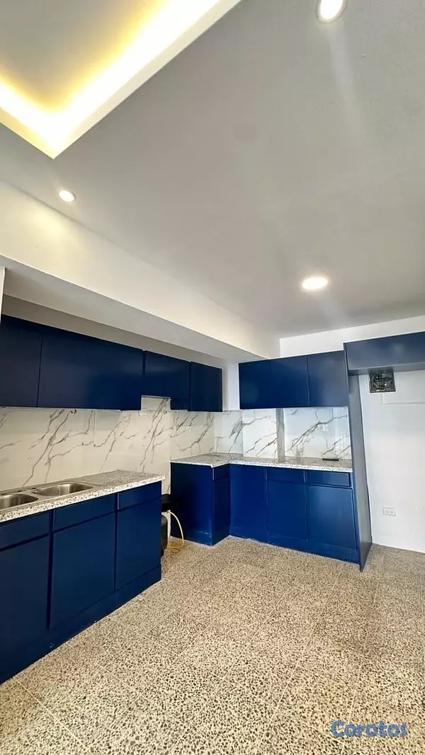 apartamentos - Apartamento en Alquiler en Bella Vista, 3er piso.
 4