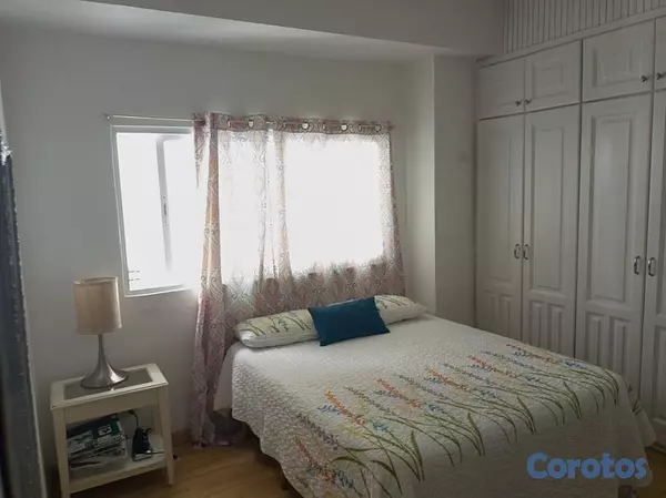 apartamentos - SE ALQUILA EN URBANIZACIÓN REAL APARTAMENTO DE 3 HABITACIONES 3.5 BAÑOS 2 PARQUE 11