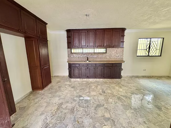 casas - Casa en Alquiler LOS CACICAZGOS  5