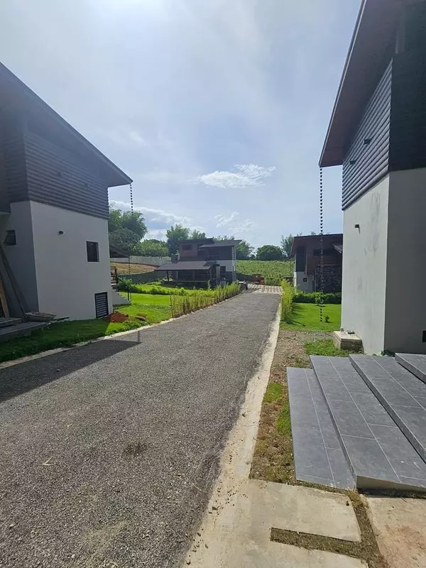 casas - Villa de Lujo en Proyecto Cerrado de Jarabacoa con ambiente de ensueño 2