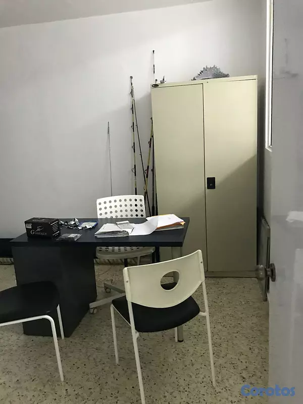 oficinas y locales comerciales - ¡Local Comercial Premium 180m² en Av. Núñez de Các 9