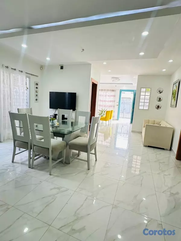 casas - Casa de Venta en Las Dianas, Santiago 12