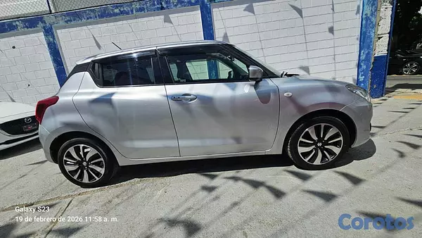 carros - SUZUKI SWIFT 2021 5