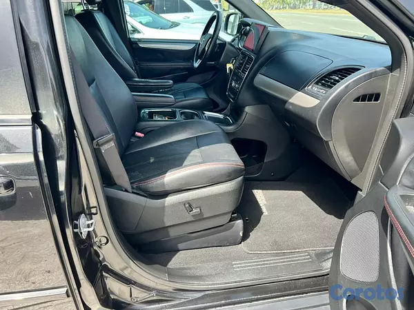jeepetas y camionetas - Dodge Caravan GT 2017 6