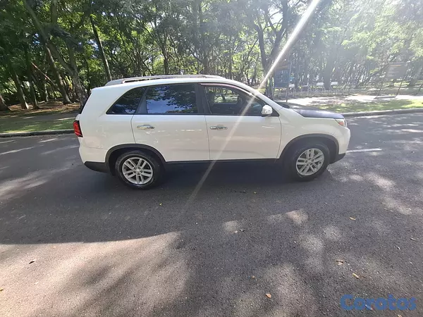 jeepetas y camionetas - Kia Sorento 2014 Unico dueño en el país. De oportunidad. 2