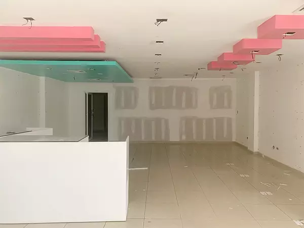 oficinas y locales comerciales - De oportunidad Primer nivel 3