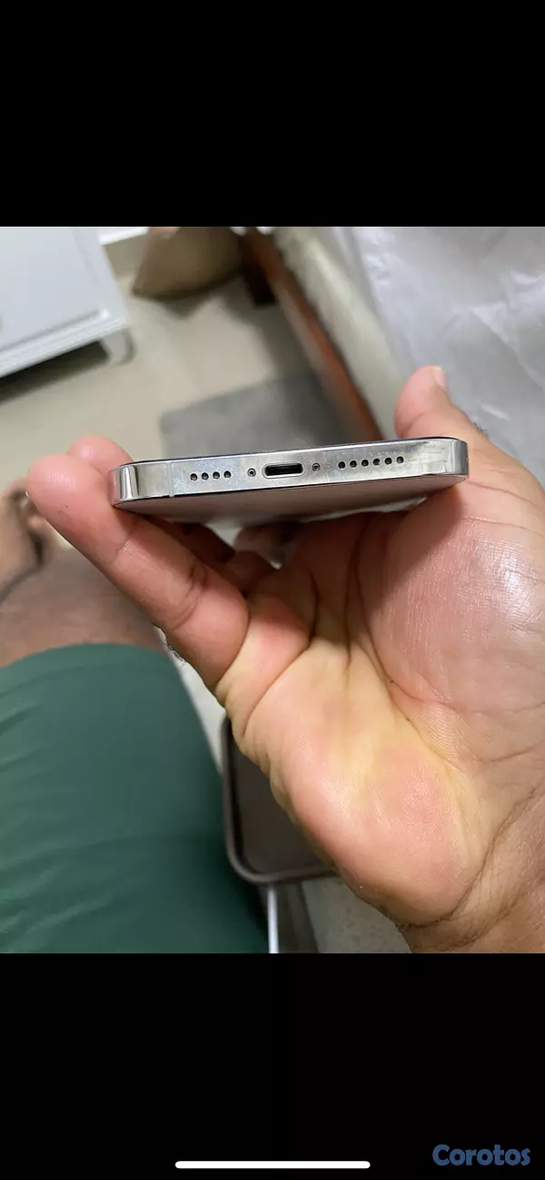 celulares y tabletas - IPhone 13 pro max  3