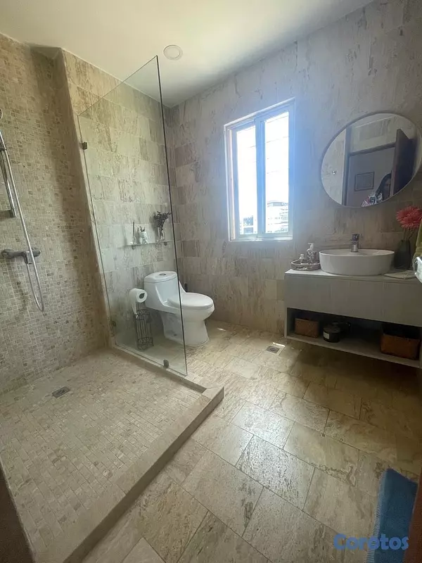 apartamentos - vendo mirador norte piso 4 sin ascensor tres habitaciones 2.5 baños balcón tipo  3