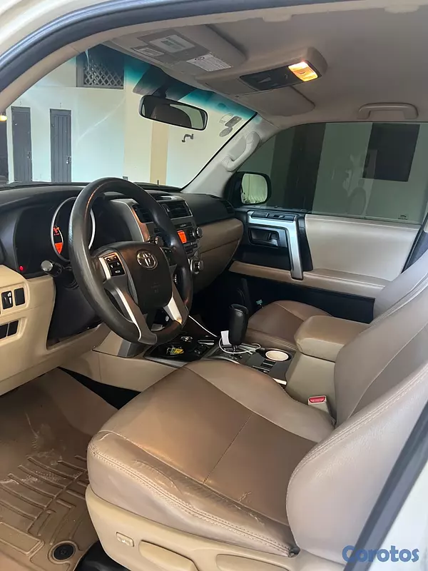 jeepetas y camionetas - Toyota 4runner SR5 2013 12