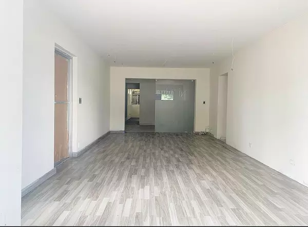 oficinas y locales comerciales - Alquiler propiedad comercial en Evaristo  3