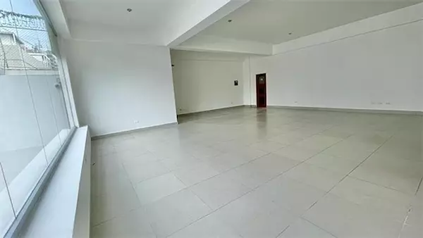 oficinas y locales comerciales - Local Piantini primer nivel 3
