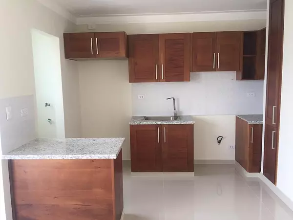 apartamentos - Se Vende Confortable Apartamento en Jardines del Sur  4