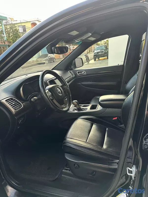 jeepetas y camionetas - JEEP GRANDCHEROKEE 2017 6
