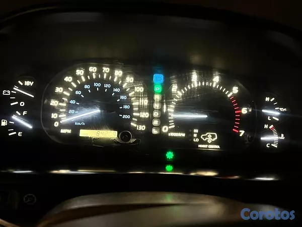 jeepetas y camionetas - Lexus LX470 98 7