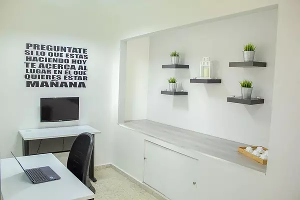 oficinas y locales comerciales - Oficina en alquiler en Piantini 3