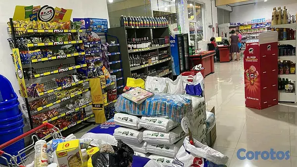 oficinas y locales comerciales - Se vende Minimarket de comida 5