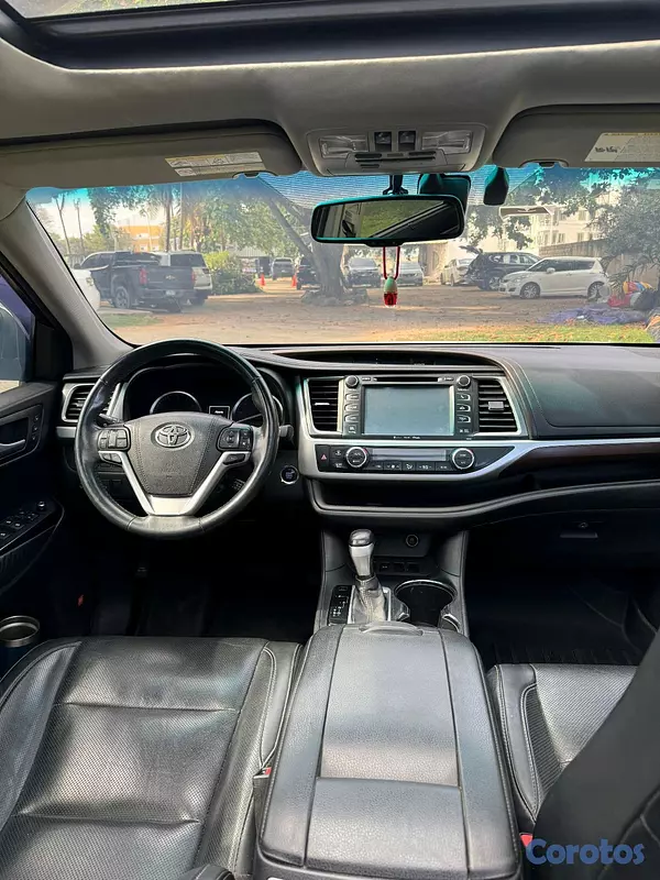 jeepetas y camionetas - Toyota higlander limited 2016 3