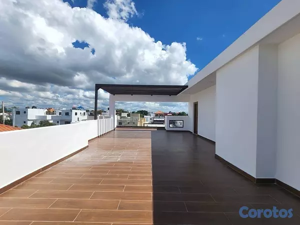 casas - Venta de casa con piscina en San Isidro 11