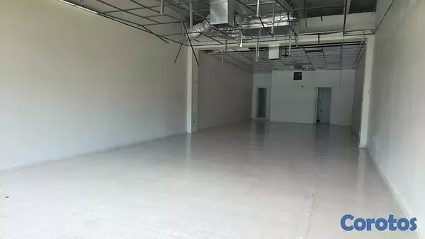 oficinas y locales comerciales - Local ideal para SPA, Oficina, Tienda, en Av. Rómulo Excelente Punto Comercial 2