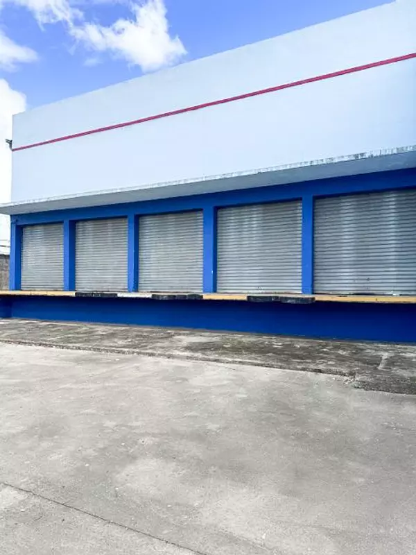 oficinas y locales comerciales - Venta de propiedad comercial Ens. La fe 10